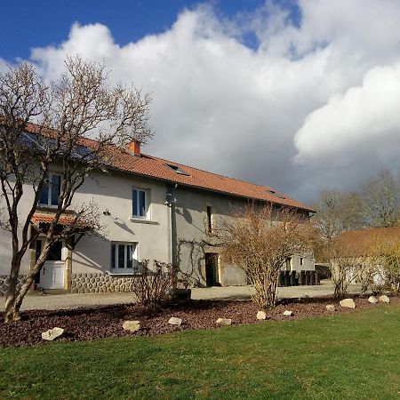 Saint-Priest-des-Champs Chambres D'Hotes Quatre Mains מראה חיצוני תמונה