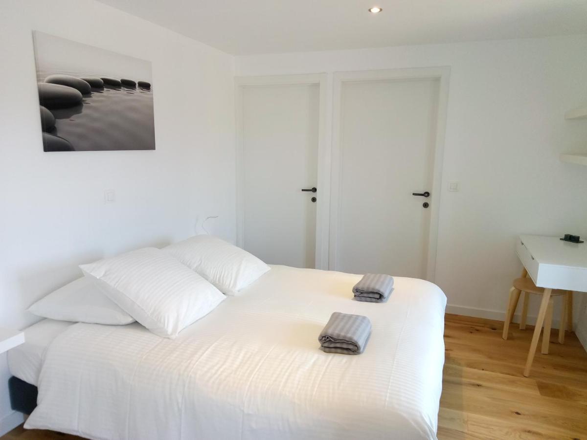Saint-Priest-des-Champs Chambres D'Hotes Quatre Mains מראה חיצוני תמונה