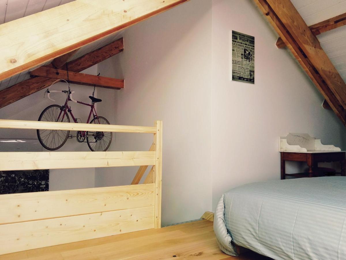 Saint-Priest-des-Champs Chambres D'Hotes Quatre Mains מראה חיצוני תמונה