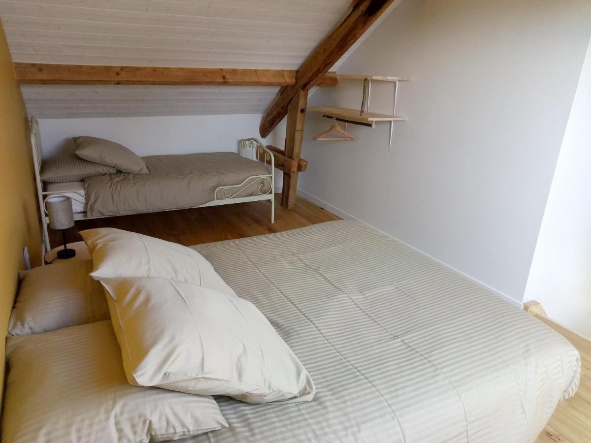 Saint-Priest-des-Champs Chambres D'Hotes Quatre Mains מראה חיצוני תמונה